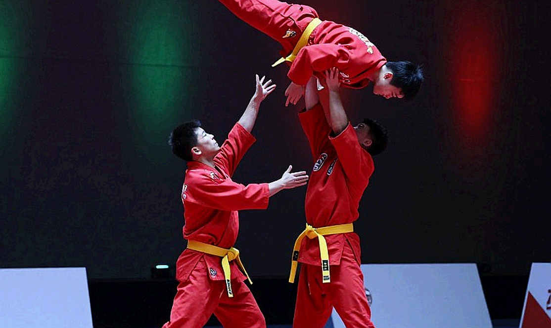 Hồ sơ trống trong làng võ thuật: khi phân tích buộc phải nói 'không đủ dữ liệu'