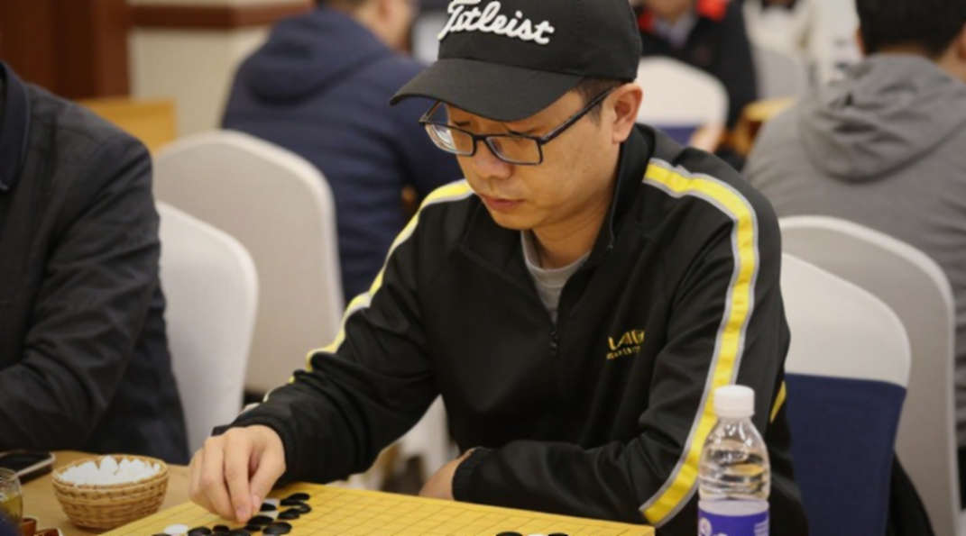 Atyrau Masters: Hai hạt giống đầu bảng gục ngã, và ngành cờ vua đang bán cho bạn cái tít thay vì ván cờ
