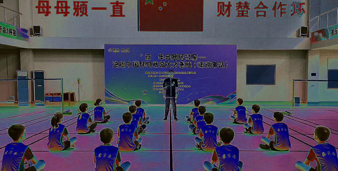 Vietnam Open 2026: Nguyễn Tiến Minh thắng vòng loại, nhưng câu hỏi nằm ở đầu gối Lê Đức Phát