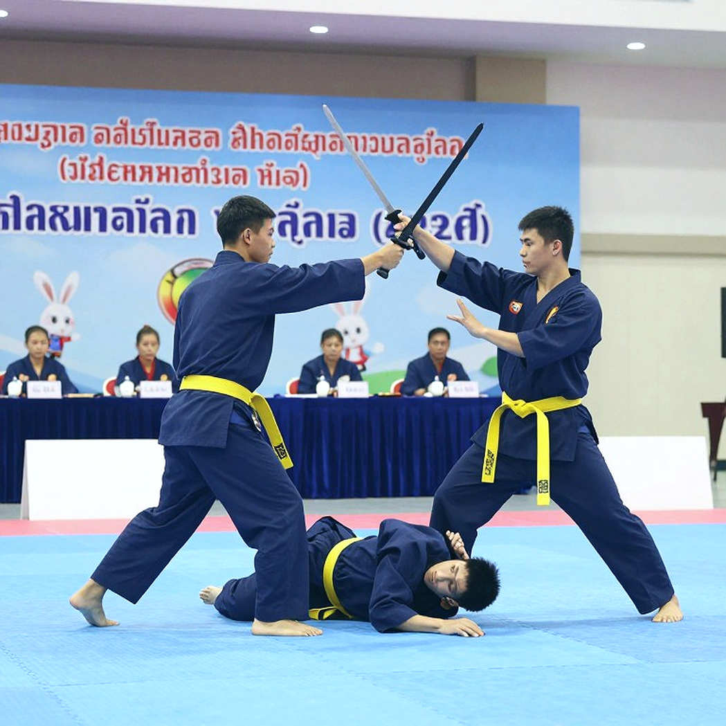 Chiếc cân và những trận đấu không có tiếng chuông Chiếc cân và những trận đấu không có tiếng chuông