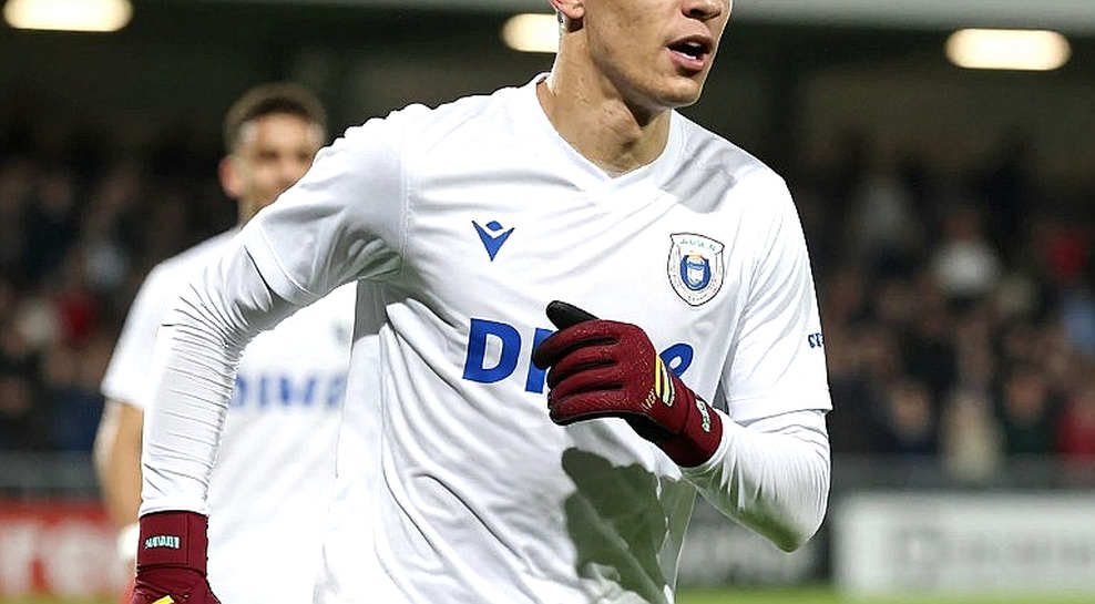 Ý 0-2 Bỉ tại Rome: Di Lorenzo bảo vệ một ý tưởng, còn khán đài thì không Ý 0-2 Bỉ tại Rome: Di Lorenzo bảo vệ một ý tưởng, còn khán đài thì không