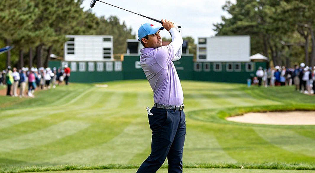 Khi bảng dữ liệu golf trống rỗng: lằn ranh trung thực giữa phân tích và phỏng đoán