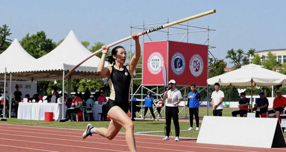 Amy Hunt, 21.47 Seconds, and the Fight Over How Women's Sport Gets Valued