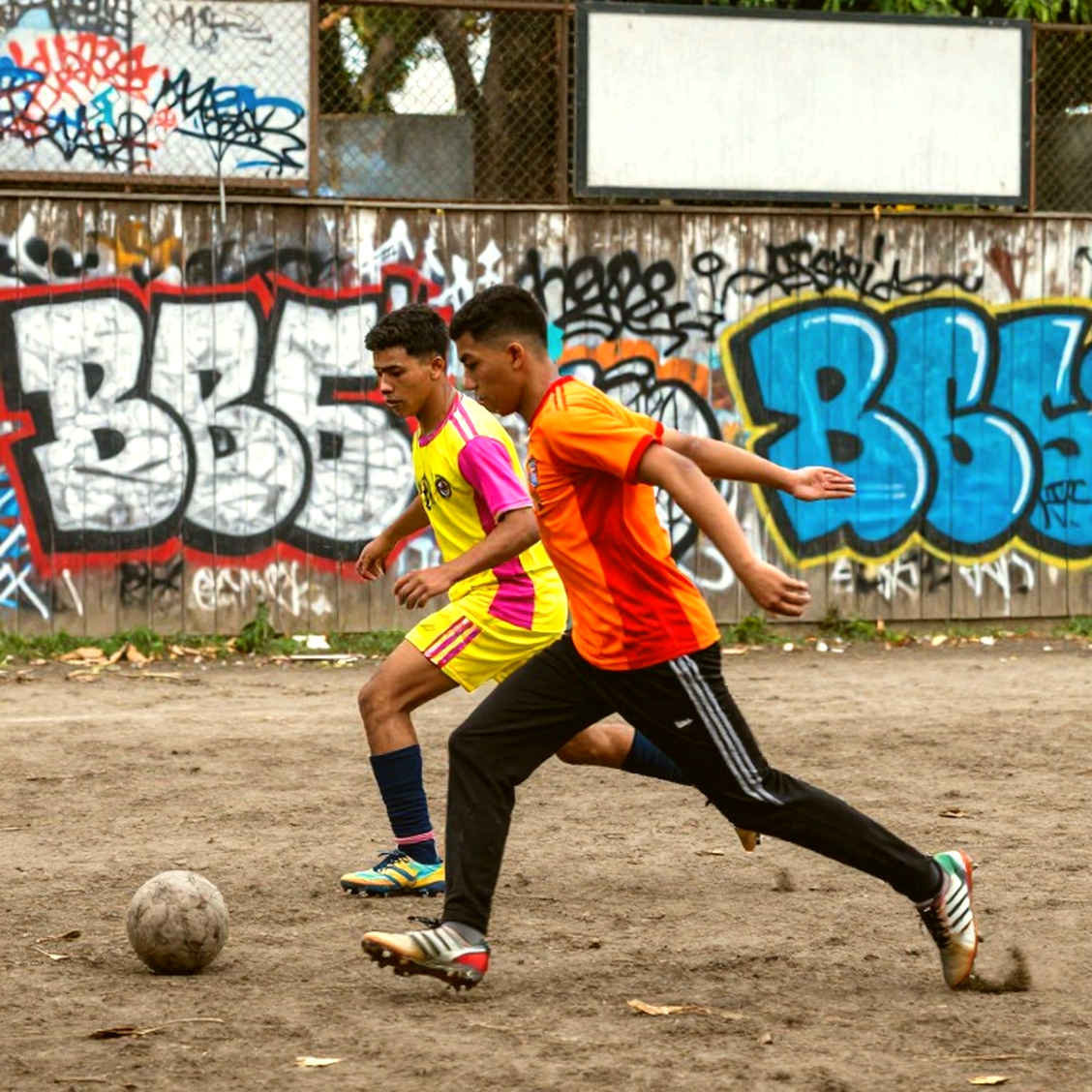 Minute 74 and the Black Shirt: Vietnam U23 and the Unfinished Lesson of Breaking a Low Block Minute 74 and the Black Shirt: Vietnam U23 and the Unfinished Lesson of Breaking a Low Block