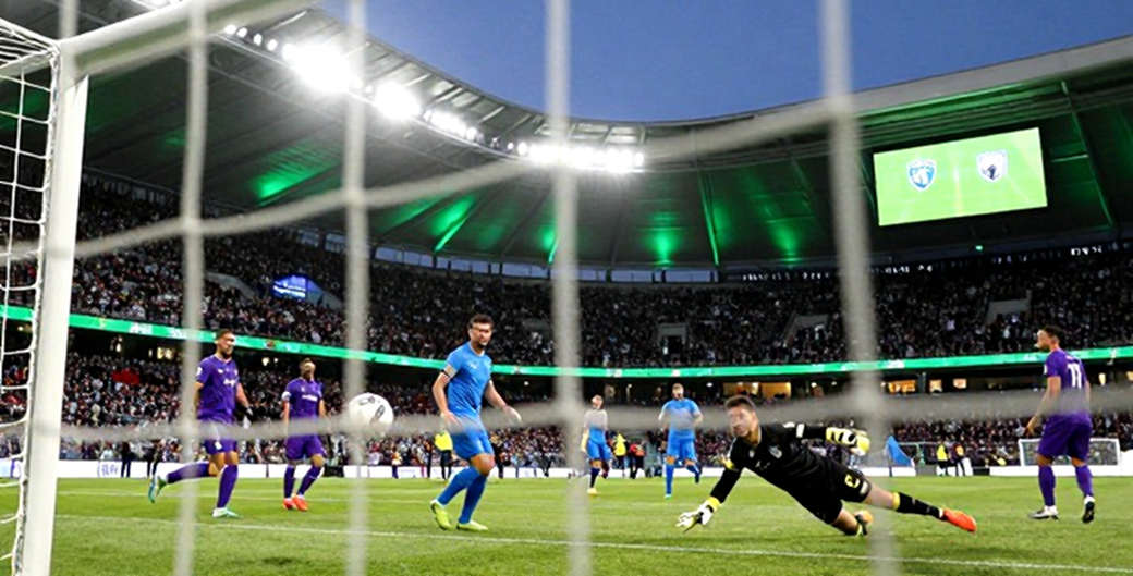 Milan thua Benfica 0-2: Amorim, sơ đồ 3-4-2-1 và khoảng trống ở một phần ba cuối sân Milan thua Benfica 0-2: Amorim, sơ đồ 3-4-2-1 và khoảng trống ở một phần ba cuối sân
