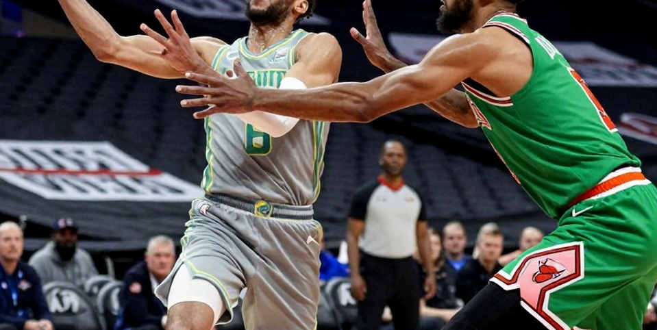 Talen Horton-Tucker và hiệp cuối không có đội bóng: Đọc gì từ một câu quote trống ngữ cảnh