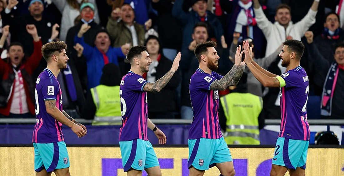 V.League và khoảng cách nền tảng: Góc nhìn cấu trúc về bóng đá Việt Nam V.League và khoảng cách nền tảng: Góc nhìn cấu trúc về bóng đá Việt Nam