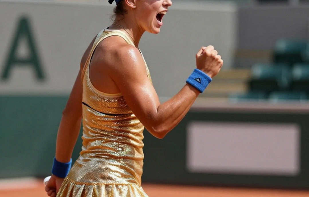 Potapova lần đầu vào vòng 4 US Open trong mùa giải, hạ hạt giống số 10 Anisimova sau hai set Potapova lần đầu vào vòng 4 US Open trong mùa giải, hạ hạt giống số 10 Anisimova sau hai set