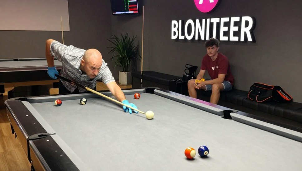 Mark Selby dẫn đầu Jak Jones ở chung kết British Open 2026