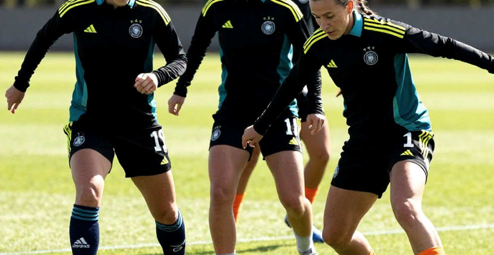 Emilio Lara Returns to Aguascalientes: Two Years at Necaxa and a Lesson on the Greatness of América Emilio Lara Returns to Aguascalientes: Two Years at Necaxa and a Lesson on the Greatness of América