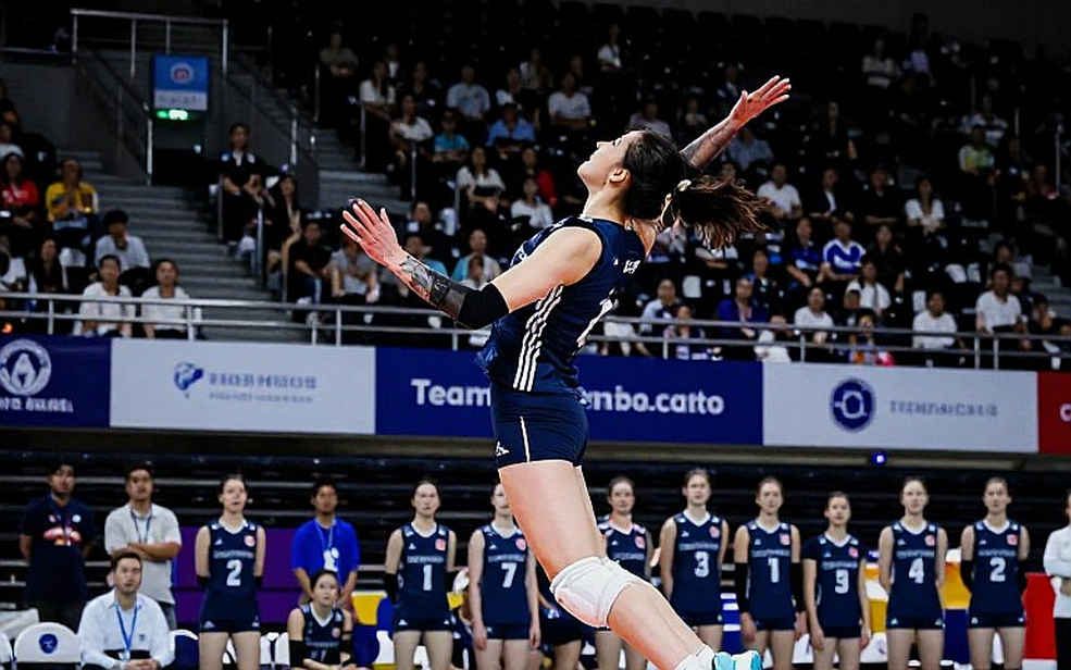 30 năm danh hiệu MOP bóng chuyền nữ NCAA: Vinh quang của một trận chung kết và đường ống bãi biển bị lãng quên